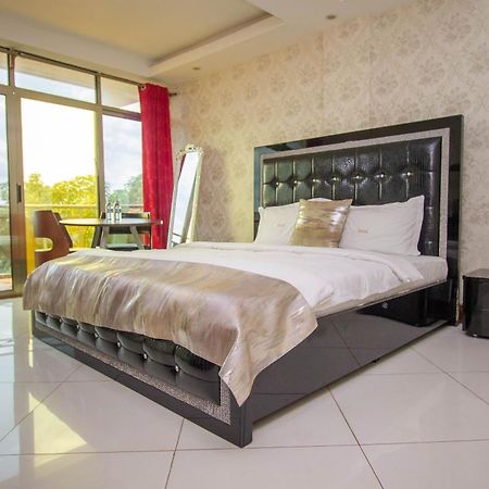 Sal'S Boutique Hotel Кампала Екстер'єр фото