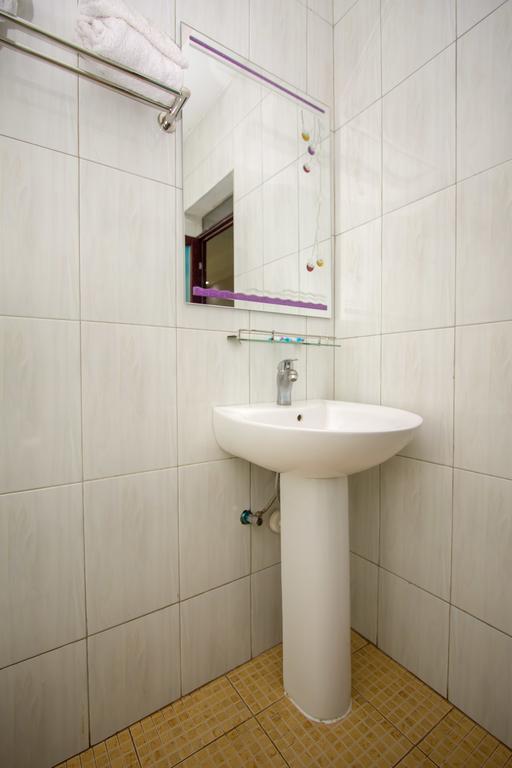 Sal'S Boutique Hotel Кампала Екстер'єр фото