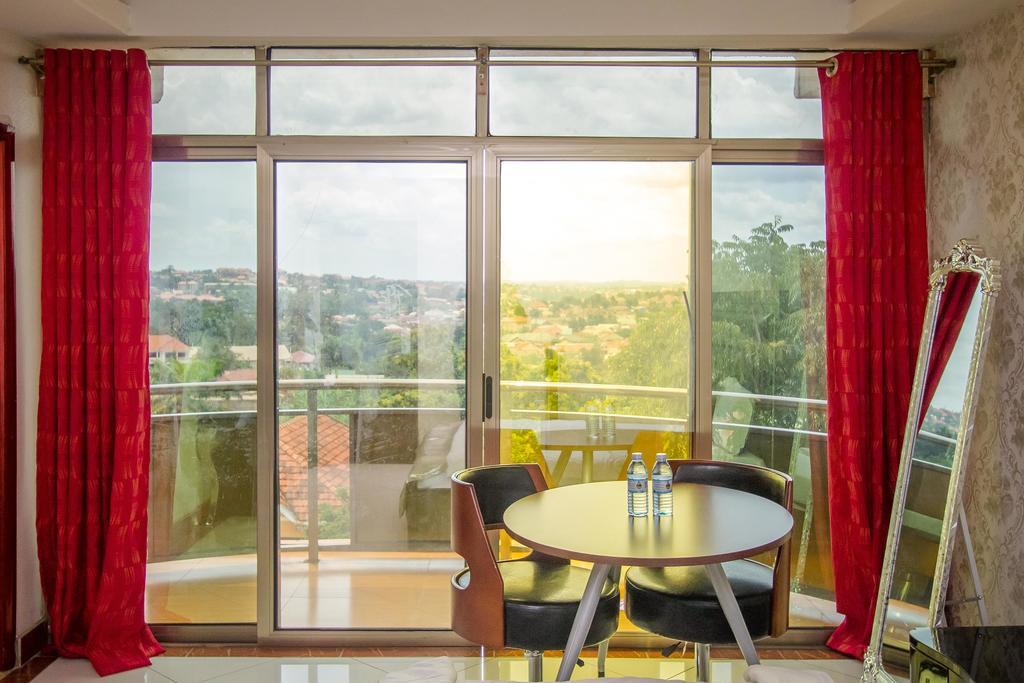 Sal'S Boutique Hotel Кампала Екстер'єр фото
